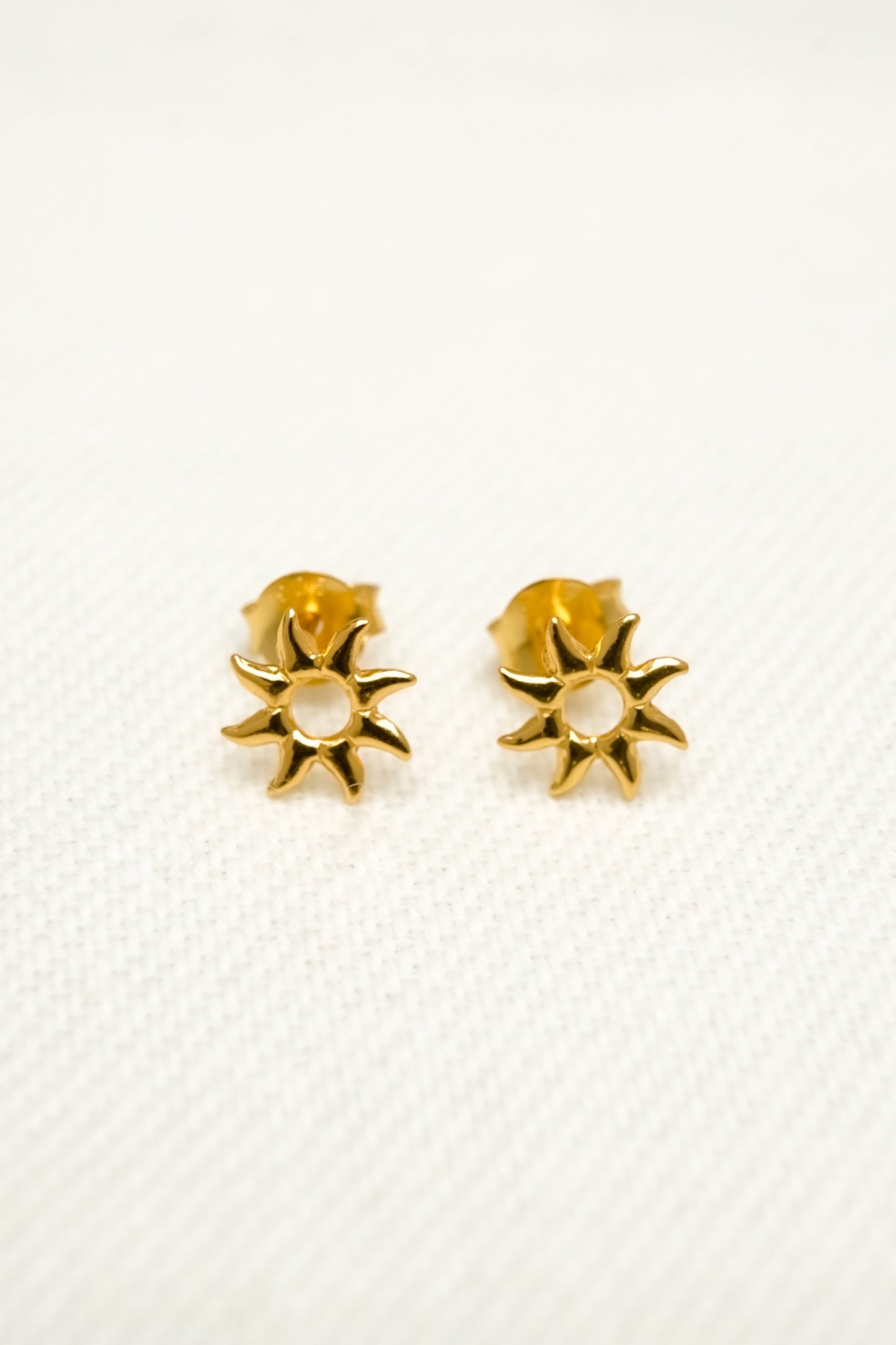 Zola Studs