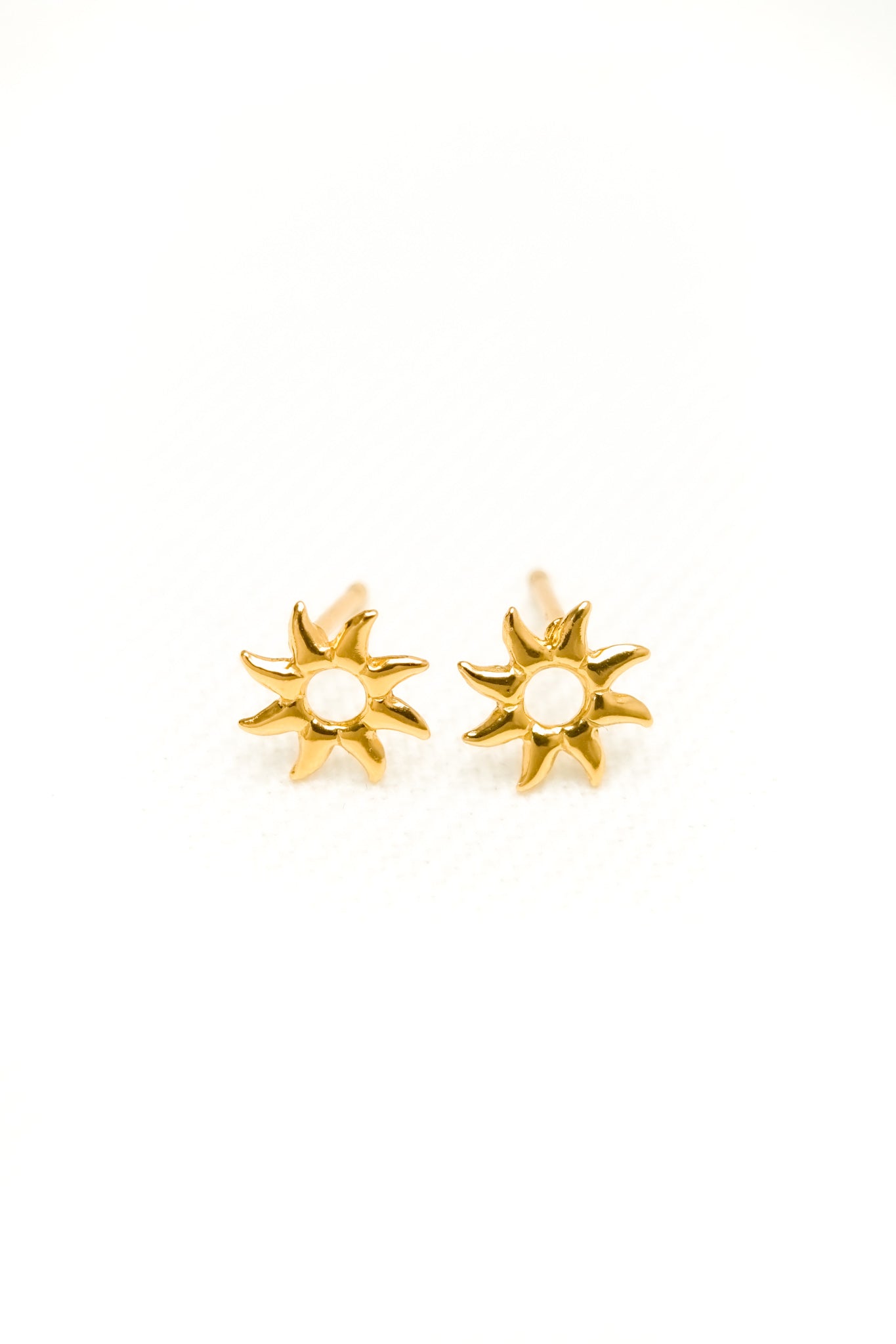 Zola Studs