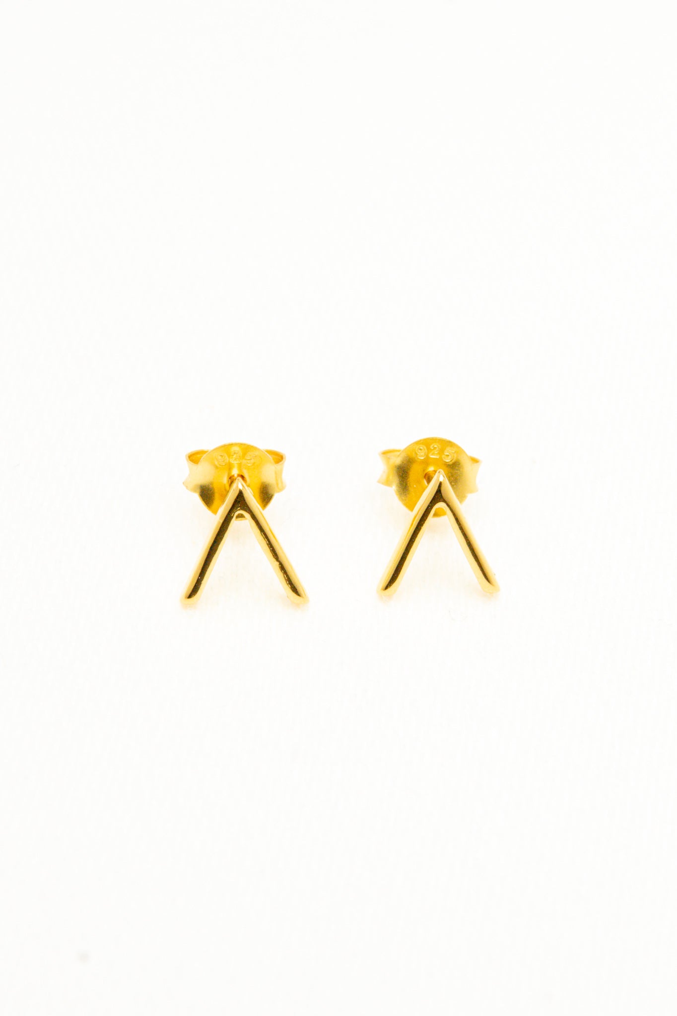 V Studs
